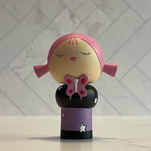 SMILING | Momiji Message Doll | Retired 2007 | Randoms Collection - Picture 1 of 3